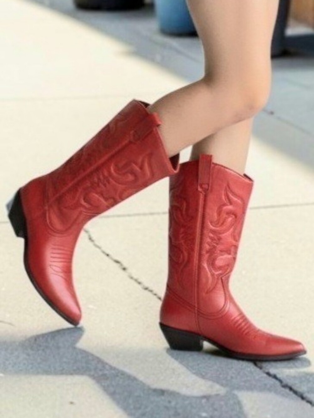 Soda Classic Red Western Boots Womens Sz 8 Faux Leather Bold Statement Textured